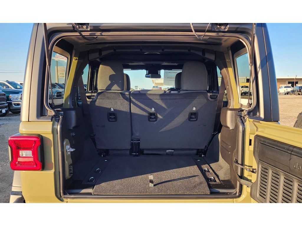 New Car 2025 Jeep Wrangler  Rubicon For Sale Under $60,000 In Pleasanton, Texas