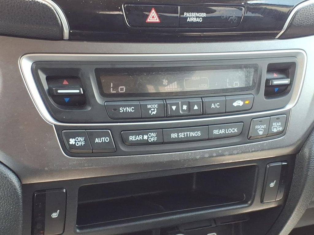 Used Car 2020 Honda Pilot  Ex-l For Sale Under $25,000 In Pleasanton, Texas