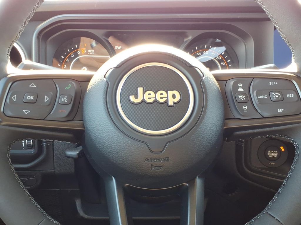 New Car 2025 Jeep Gladiator  Texas Trail For Sale Under $50,000 In Pleasanton, Texas