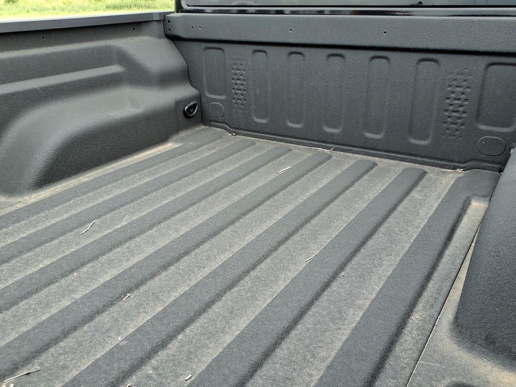 New Car 2025 Jeep Gladiator  Texas Trail For Sale Under $50,000 In Pleasanton, Texas