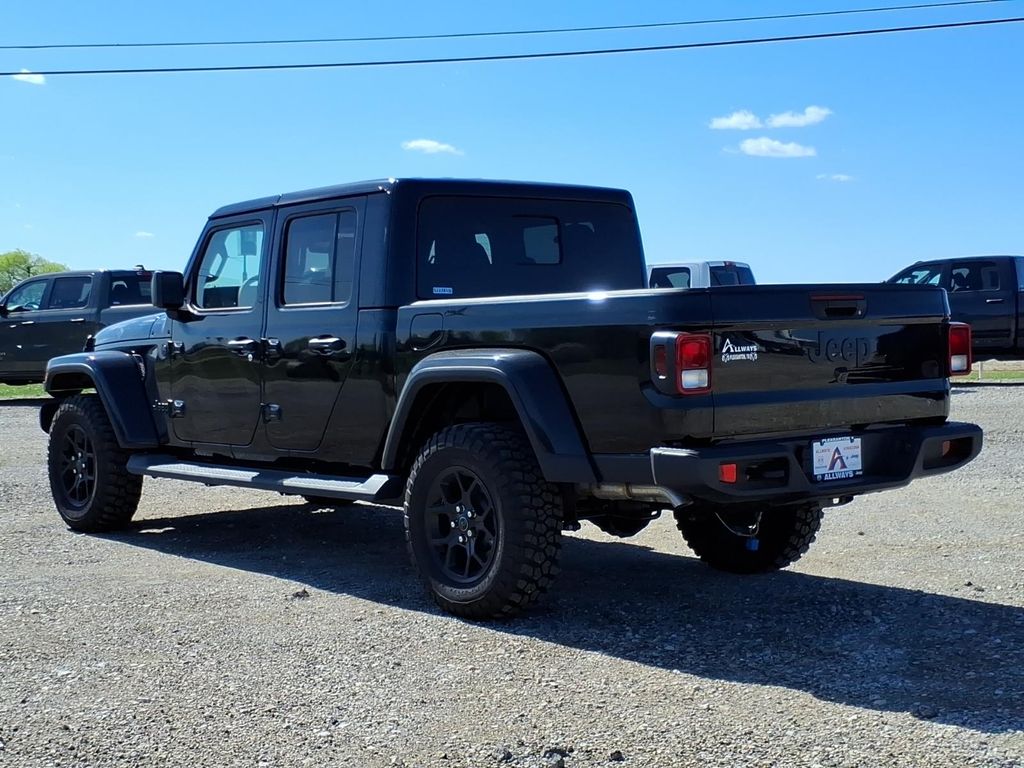 New Car 2025 Jeep Gladiator  Texas Trail For Sale Under $50,000 In Pleasanton, Texas