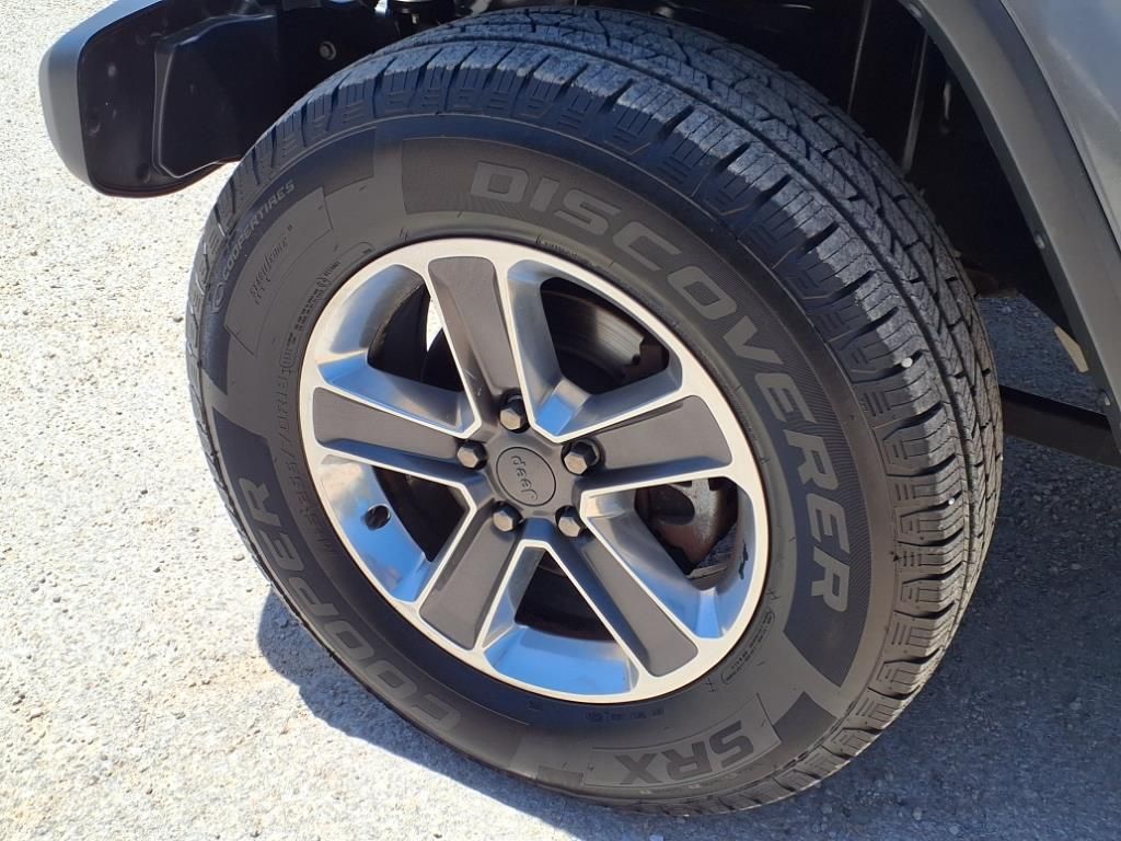 Used Car 2021 Jeep Wrangler  Unlimited Sahara For Sale Under $30,000 In Pleasanton, Texas