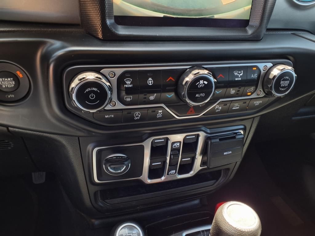 Used Car 2021 Jeep Wrangler  Unlimited Sahara For Sale Under $30,000 In Pleasanton, Texas