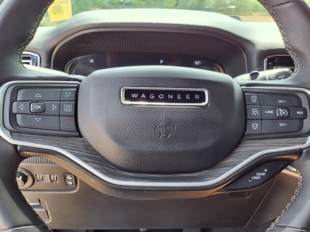 Used Car 2023 Jeep Wagoneer  Series Iii For Sale Under $60,000 In Pleasanton, Texas