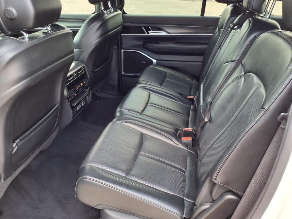 Used Car 2023 Jeep Wagoneer  Series Iii For Sale Under $60,000 In Pleasanton, Texas