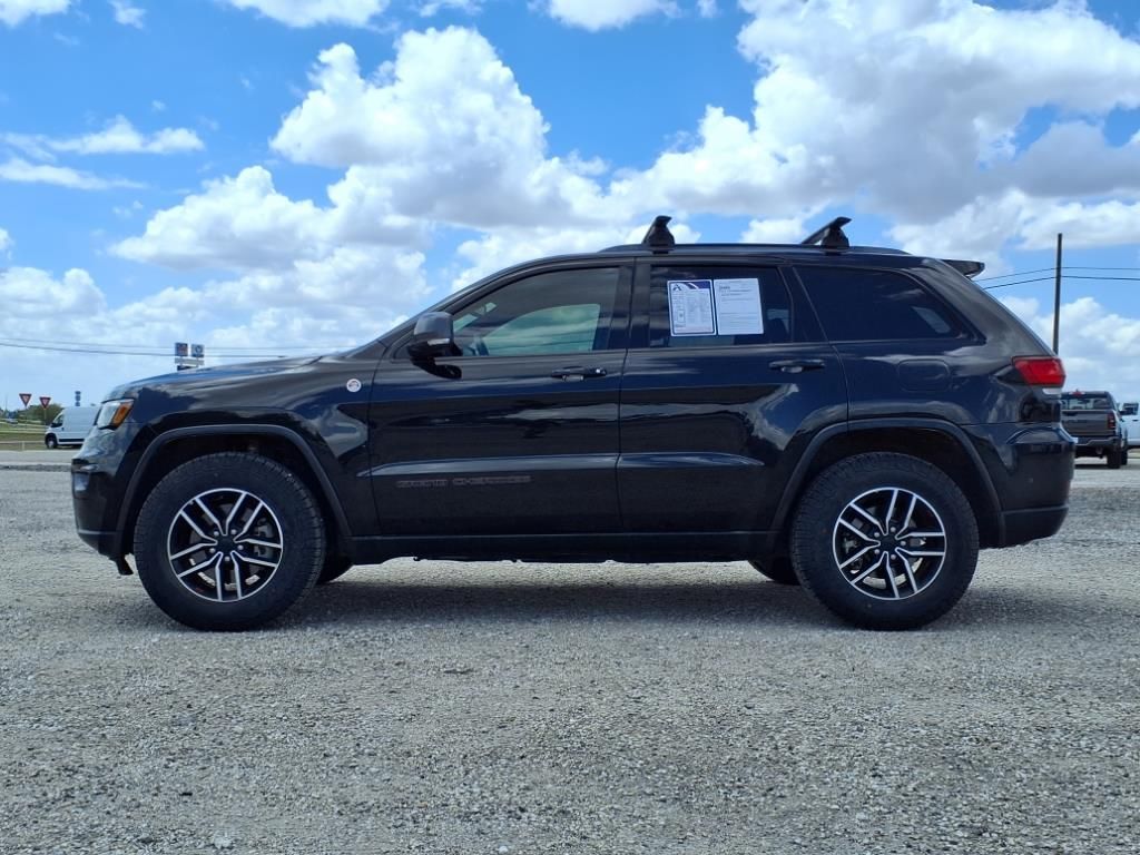 Used Car 2020 Jeep Grand Cherokee  Trailhawk For Sale Under $30,000 In Pleasanton, Texas