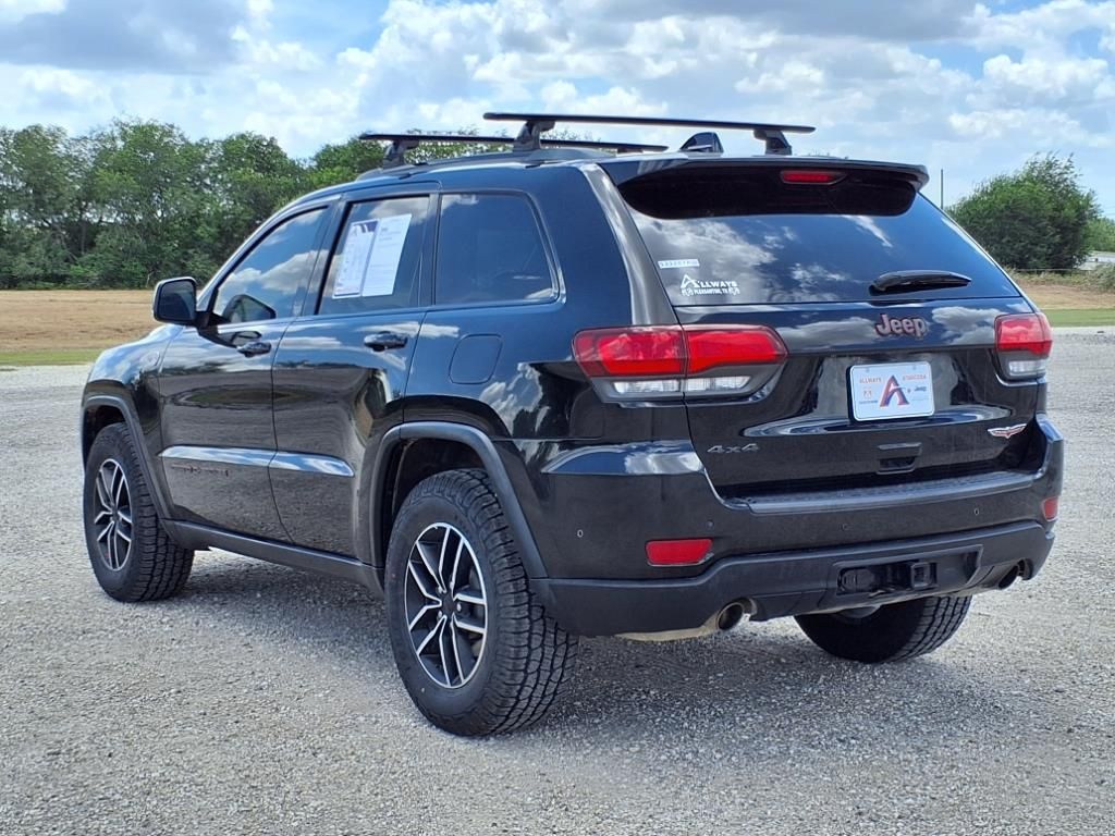 Used Car 2020 Jeep Grand Cherokee  Trailhawk For Sale Under $30,000 In Pleasanton, Texas