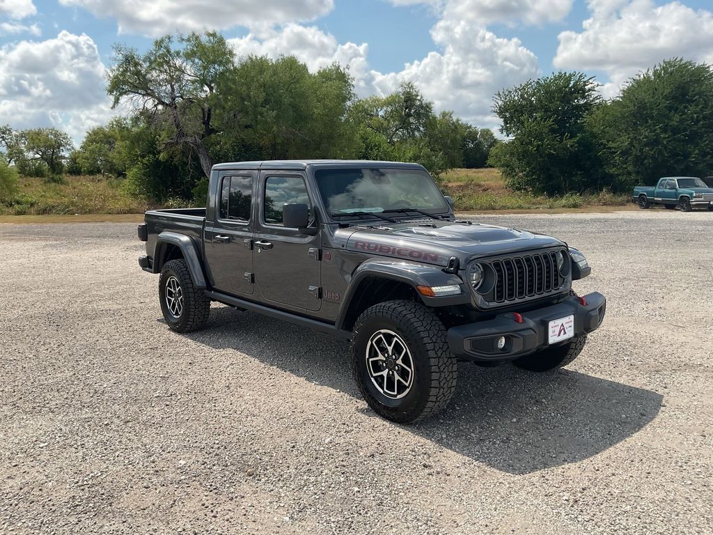 New Car 2025 Jeep Gladiator  Rubicon For Sale Under $60,000 In Pleasanton, Texas