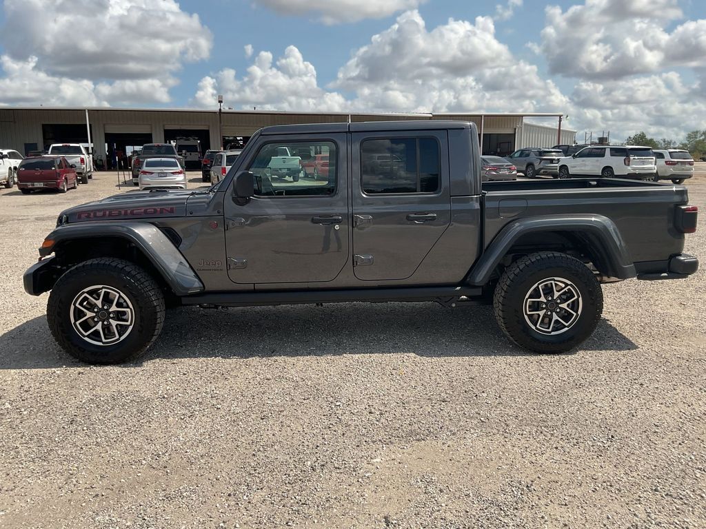 New Car 2025 Jeep Gladiator  Rubicon For Sale Under $60,000 In Pleasanton, Texas