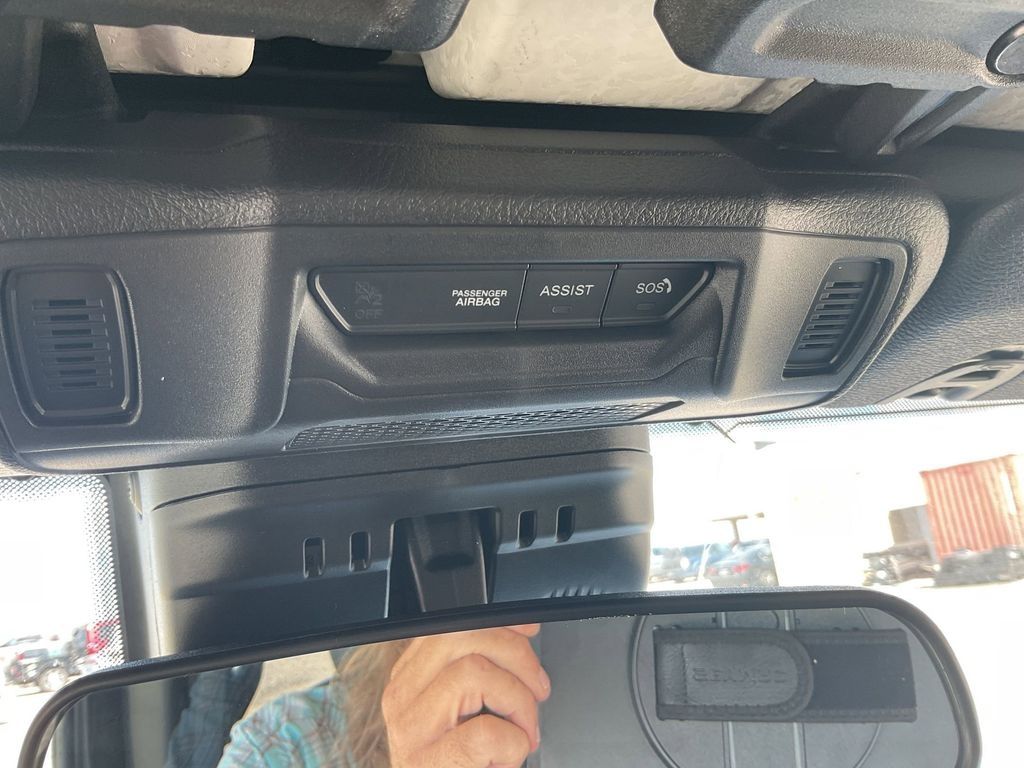 New Car 2025 Jeep Gladiator  Rubicon For Sale Under $60,000 In Pleasanton, Texas
