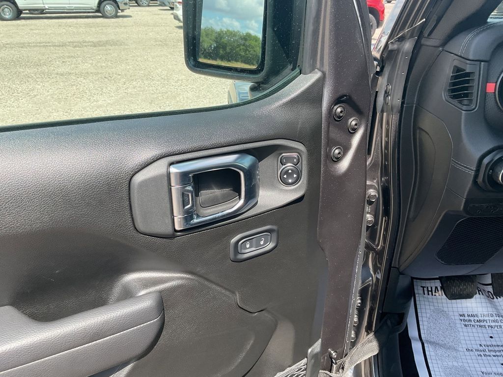 New Car 2025 Jeep Gladiator  Rubicon For Sale Under $60,000 In Pleasanton, Texas