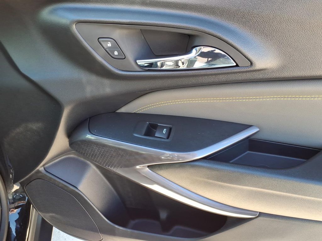 Used Car 2024 Chevrolet Trax  Activ For Sale Under $20,000 In Pleasanton, Texas