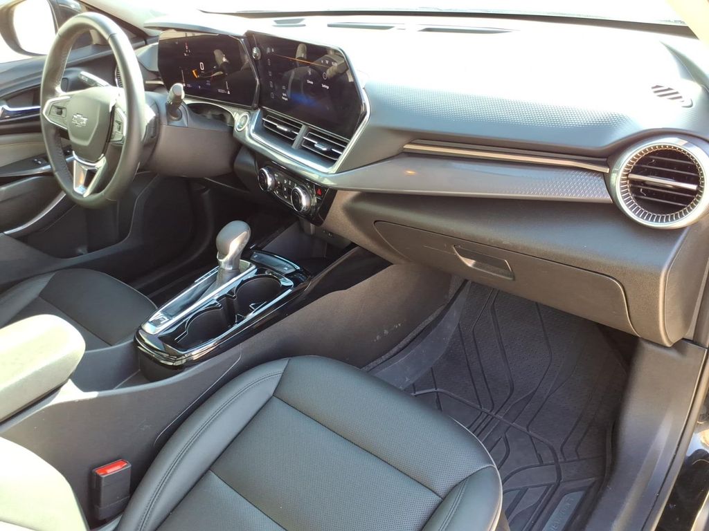 Used Car 2024 Chevrolet Trax  Activ For Sale Under $25,000 In Pleasanton, Texas