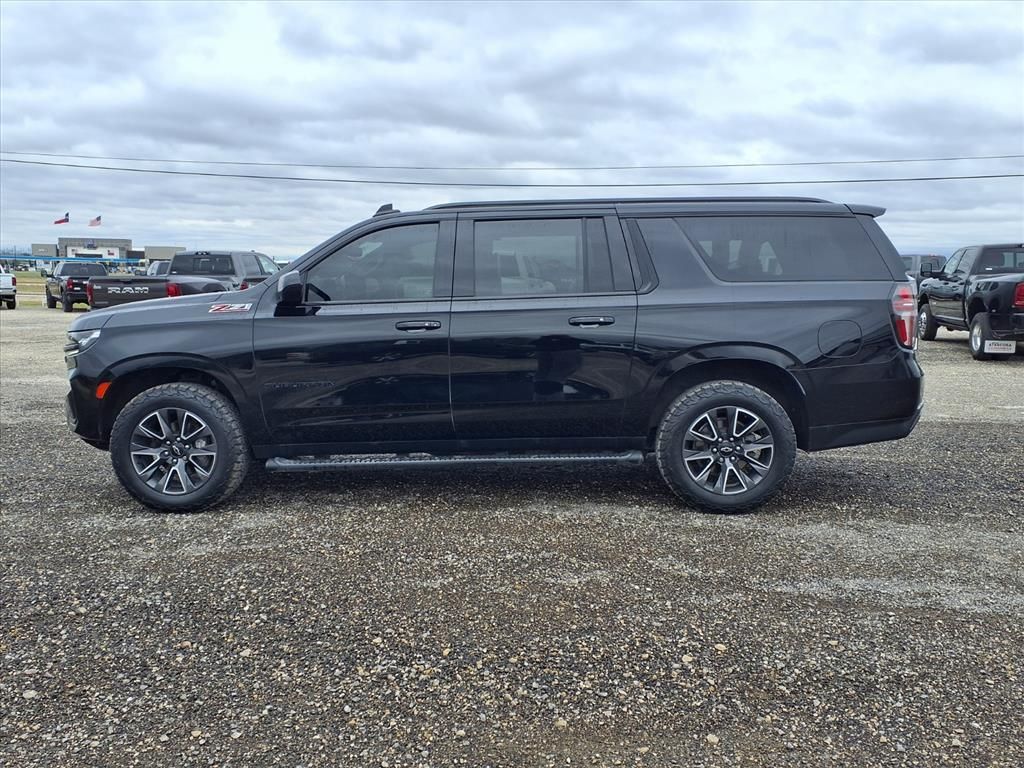 Used Car 2021 Chevrolet Suburban  Z71 For Sale Under $50,000 In Pleasanton, Texas
