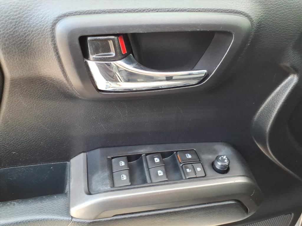 Used Car 2021 Toyota Tacoma  Trd Off Road For Sale Under $35,000 In Pleasanton, Texas