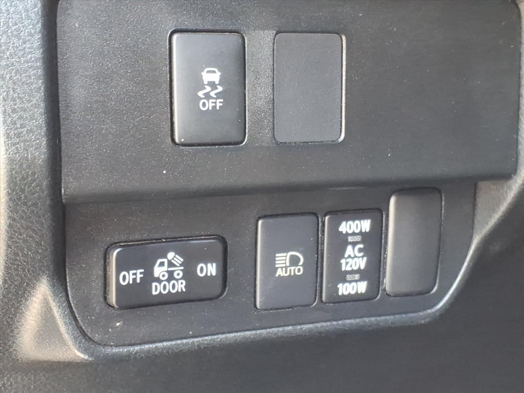 Used Car 2021 Toyota Tacoma  Trd Off Road For Sale Under $35,000 In Pleasanton, Texas