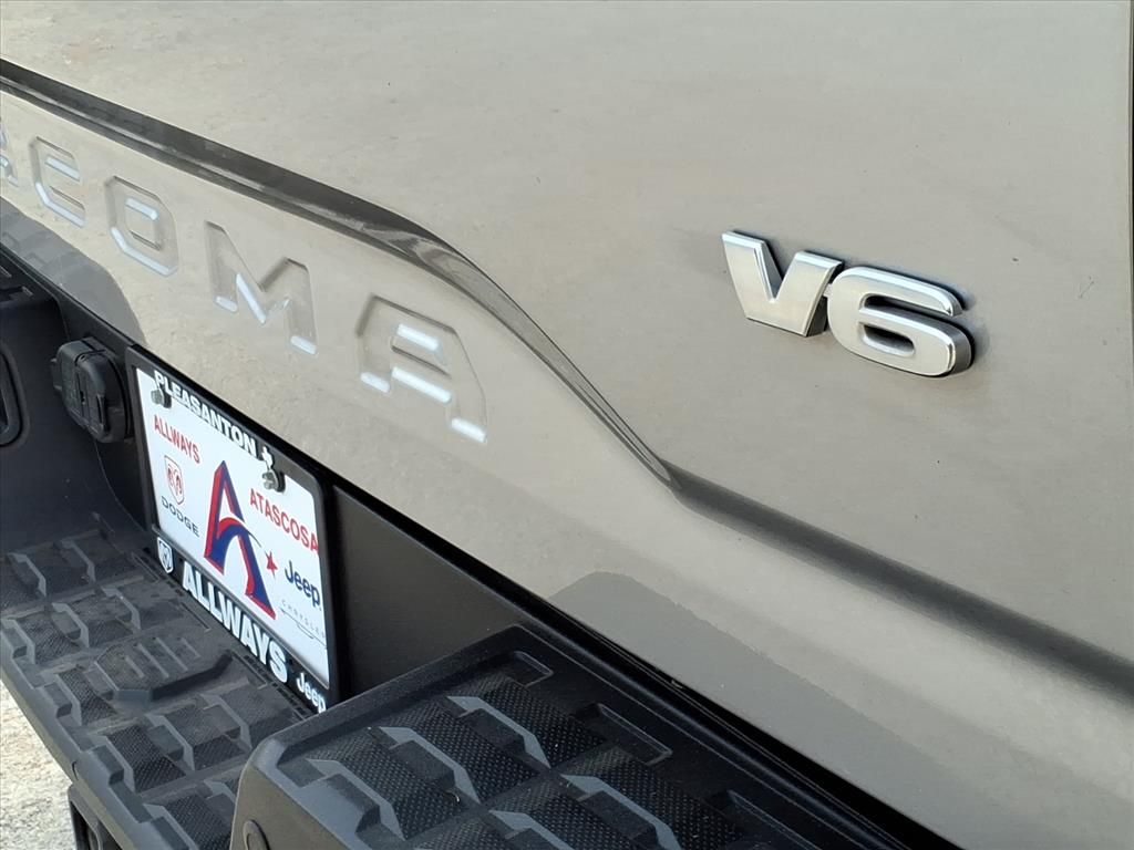 Used Car 2021 Toyota Tacoma  Trd Off Road For Sale Under $35,000 In Pleasanton, Texas