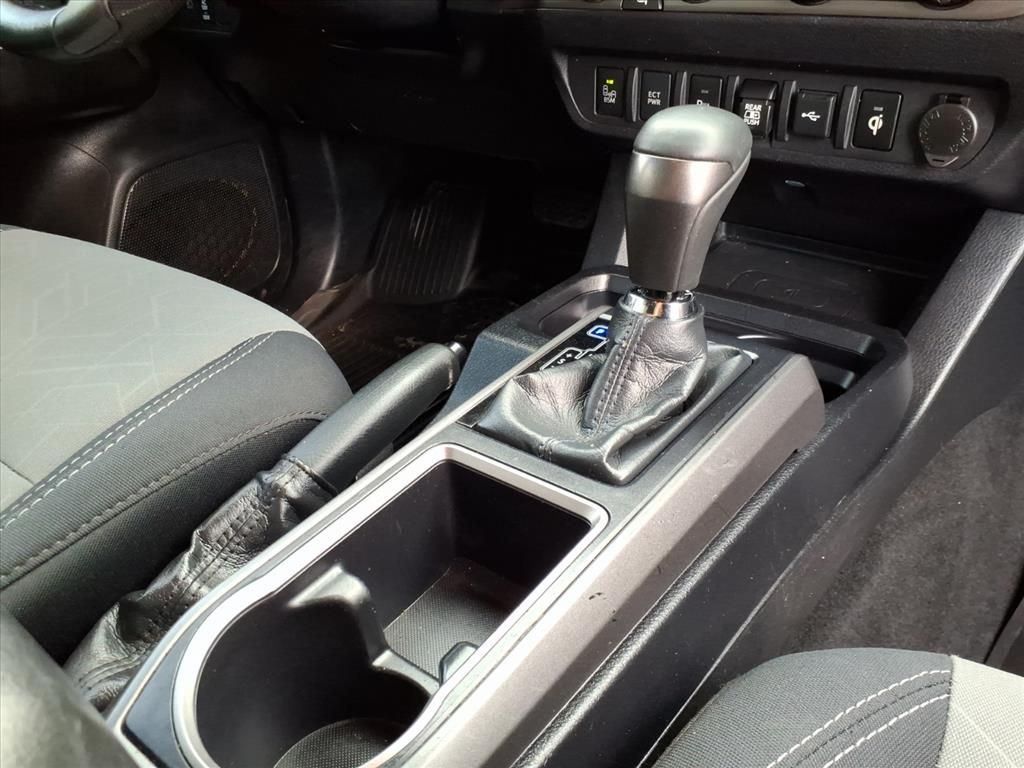 Used Car 2021 Toyota Tacoma  Trd Off Road For Sale Under $35,000 In Pleasanton, Texas