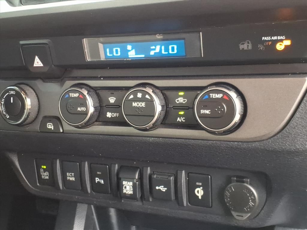 Used Car 2021 Toyota Tacoma  Trd Off Road For Sale Under $35,000 In Pleasanton, Texas