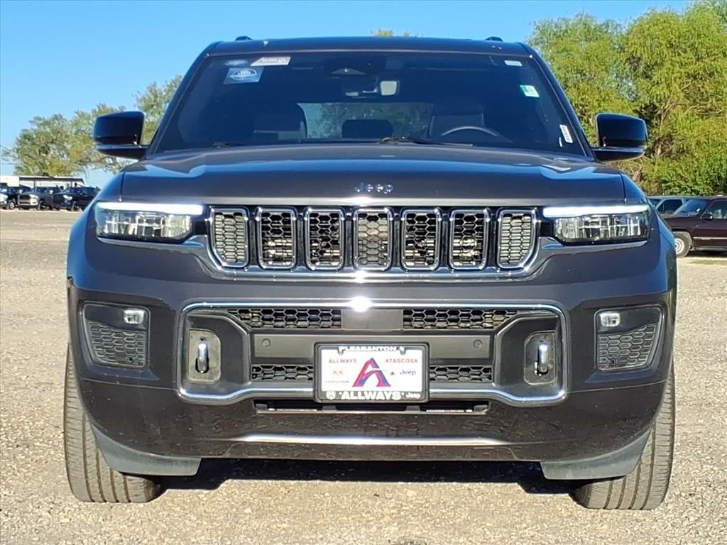 Used Car 2022 Jeep Grand Cherokee  Overland For Sale Under $40,000 In Pleasanton, Texas
