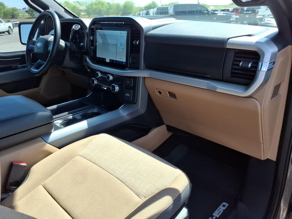 Used Car 2022 Ford F-150  Xlt For Sale Under $40,000 In Pleasanton, Texas