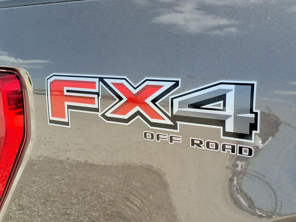 Used Car 2022 Ford F-150  Xlt For Sale Under $40,000 In Pleasanton, Texas