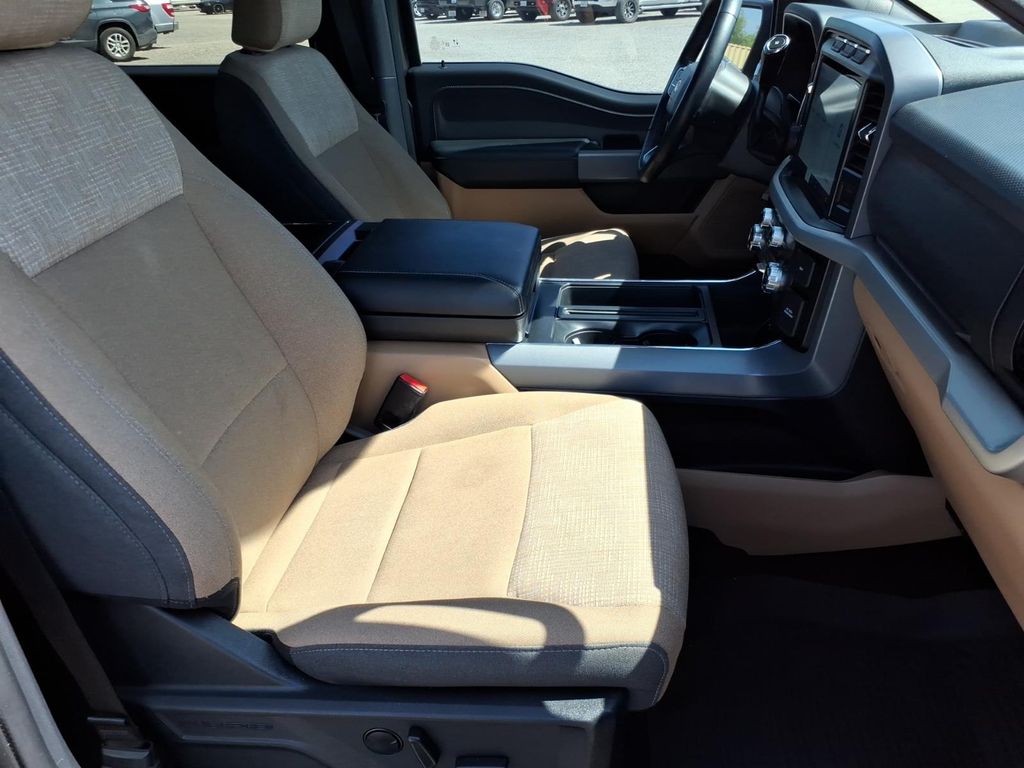 Used Car 2022 Ford F-150  Xlt For Sale Under $40,000 In Pleasanton, Texas