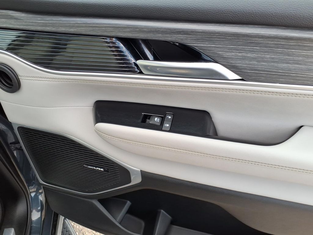 Used Car 2023 Jeep Wagoneer L  Series Ii For Sale Under $50,000 In Pleasanton, Texas