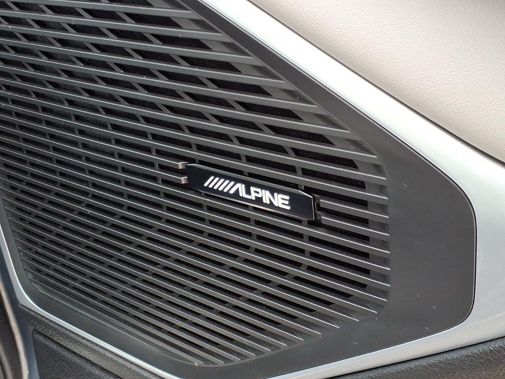 Used Car 2023 Jeep Wagoneer L  Series Ii For Sale Under $50,000 In Pleasanton, Texas