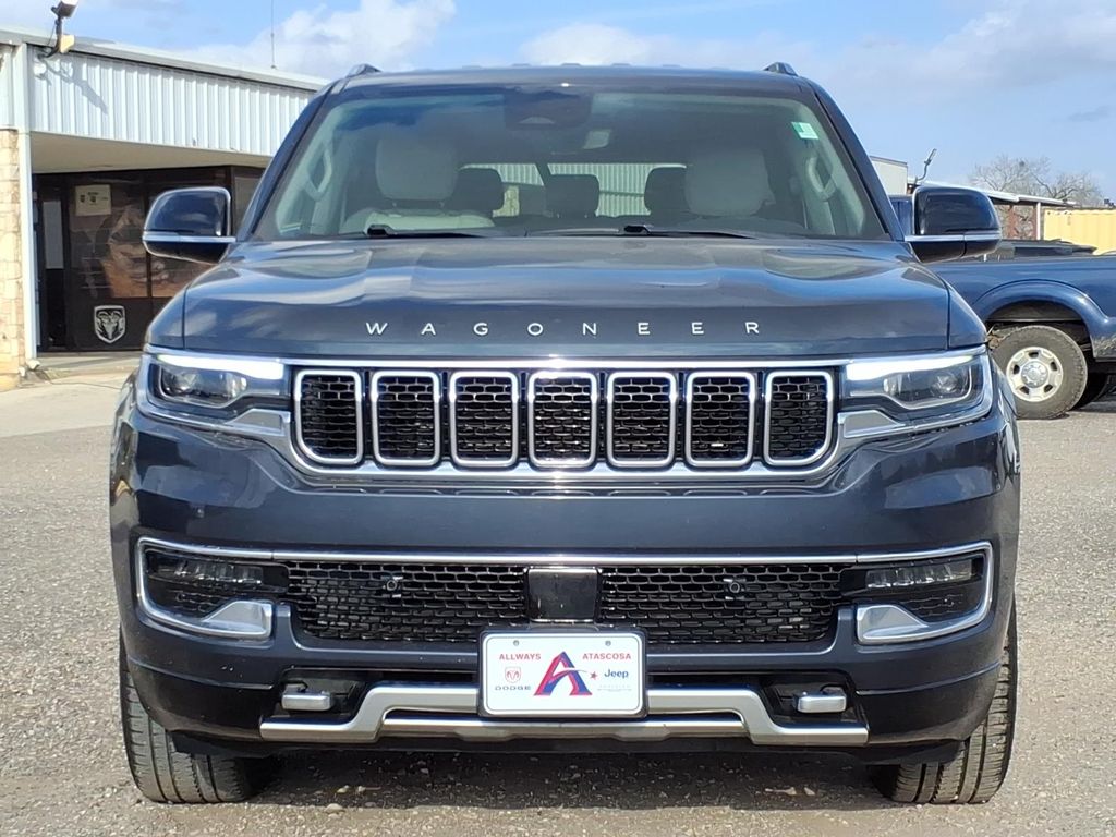 Used Car 2023 Jeep Wagoneer L  Series Ii For Sale Under $50,000 In Pleasanton, Texas