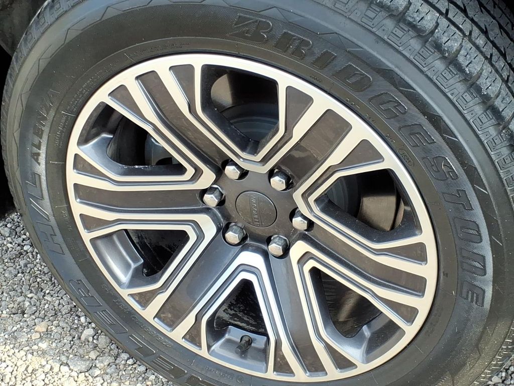 Used Car 2023 Jeep Wagoneer L  Series Ii For Sale Under $50,000 In Pleasanton, Texas