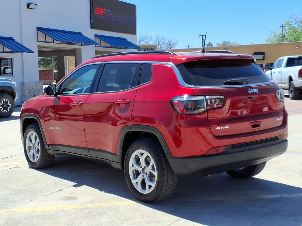 Used Car 2025 Jeep Compass  Latitude For Sale Under $25,000 In Pleasanton, Texas