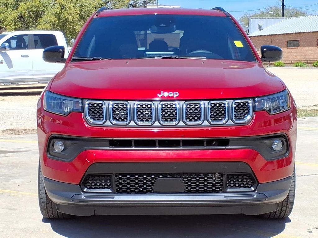 Used Car 2025 Jeep Compass  Latitude For Sale Under $25,000 In Pleasanton, Texas