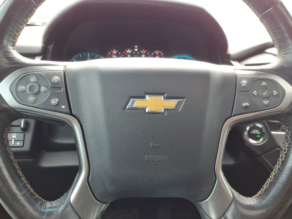 Used Car 2018 Chevrolet Suburban  Premier For Sale Under $20,000 In Pleasanton, Texas