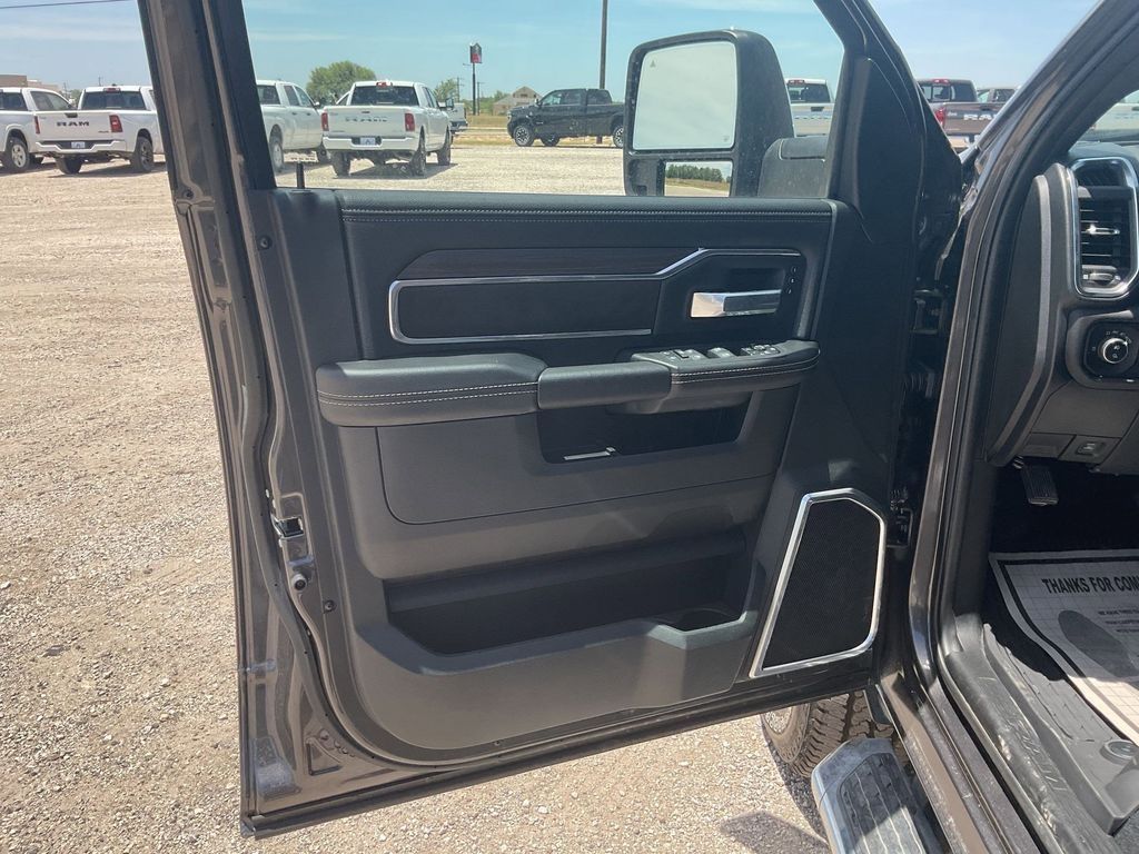 New Car 2025 Ram 2500  Laramie For Sale Under $90,000 In Pleasanton, Texas