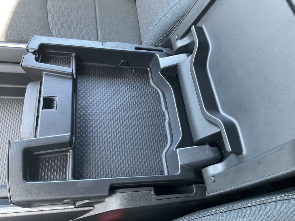New Car 2025 Ram 2500  Big Horn For Sale Under $80,000 In Pleasanton, Texas