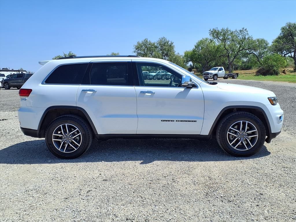 Used Car 2021 Jeep Grand Cherokee  Limited For Sale Under $25,000 In Pleasanton, Texas