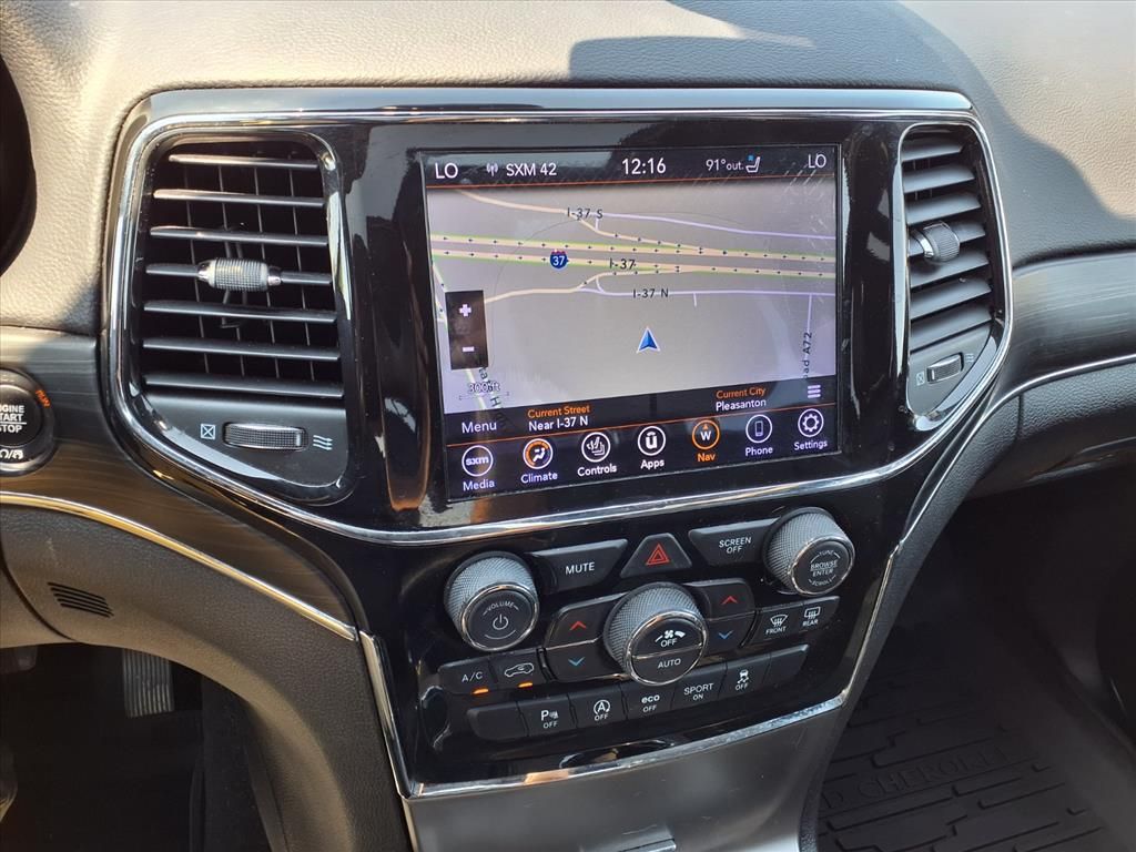 Used Car 2021 Jeep Grand Cherokee  Limited For Sale Under $25,000 In Pleasanton, Texas