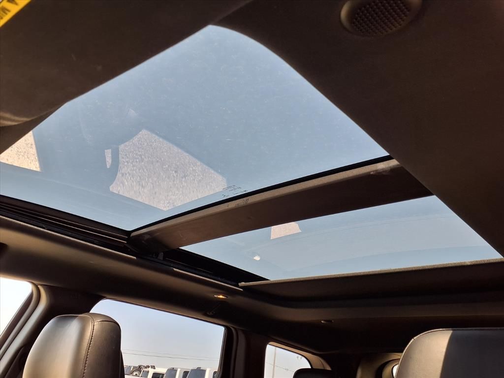 Used Car 2021 Jeep Grand Cherokee  Limited For Sale Under $25,000 In Pleasanton, Texas