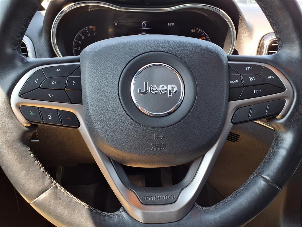 Used Car 2021 Jeep Grand Cherokee  Limited For Sale Under $25,000 In Pleasanton, Texas