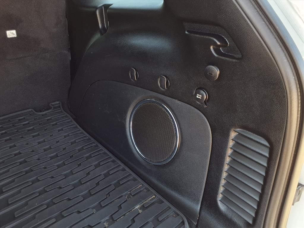 Used Car 2021 Jeep Grand Cherokee  Limited For Sale Under $25,000 In Pleasanton, Texas