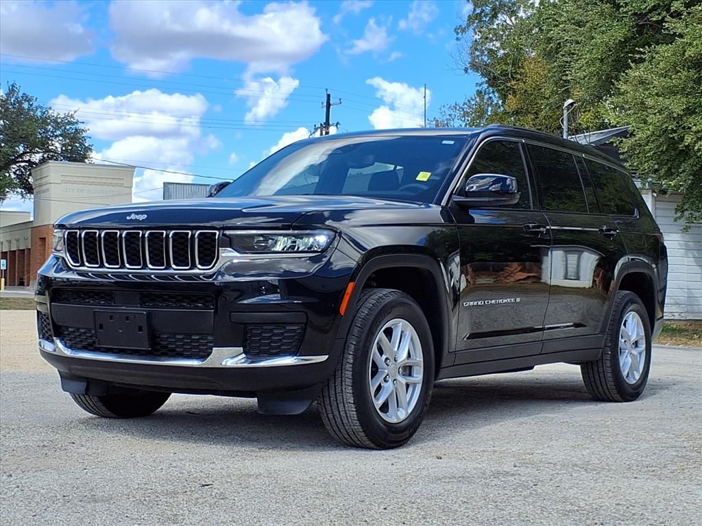 Used Car 2024 Jeep Grand Cherokee L  Laredo X For Sale Under $35,000 In Pleasanton, Texas
