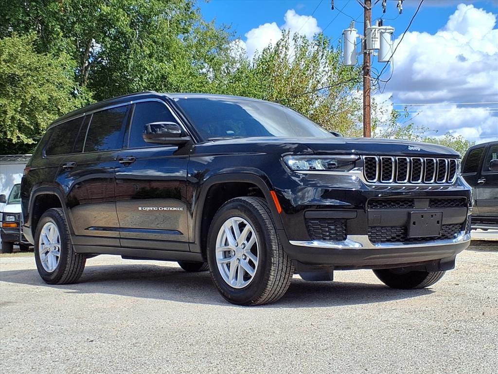 Used Car 2024 Jeep Grand Cherokee L  Laredo X For Sale Under $35,000 In Pleasanton, Texas