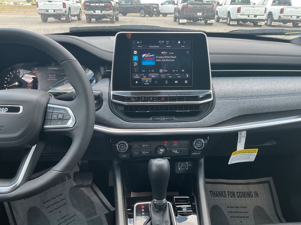 New Car 2025 Jeep Compass  Latitude For Sale Under $30,000 In Pleasanton, Texas