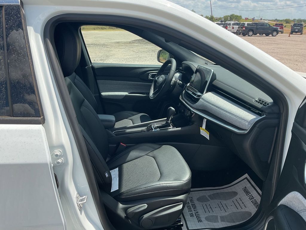 New Car 2025 Jeep Compass  Latitude For Sale Under $30,000 In Pleasanton, Texas