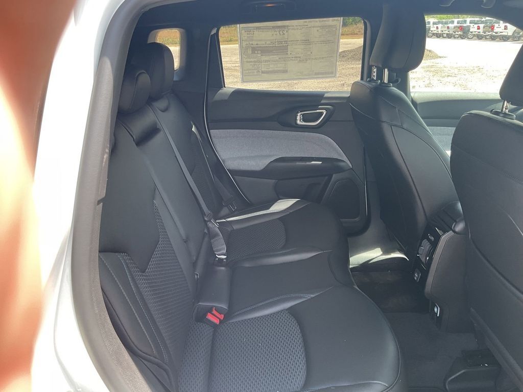 New Car 2025 Jeep Compass  Latitude For Sale Under $30,000 In Pleasanton, Texas