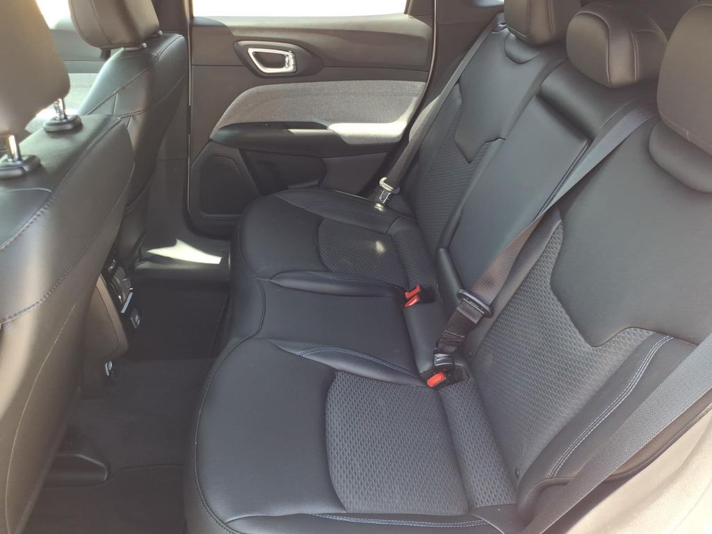 Used Car 2025 Jeep Compass  Latitude For Sale Under $30,000 In Pleasanton, Texas