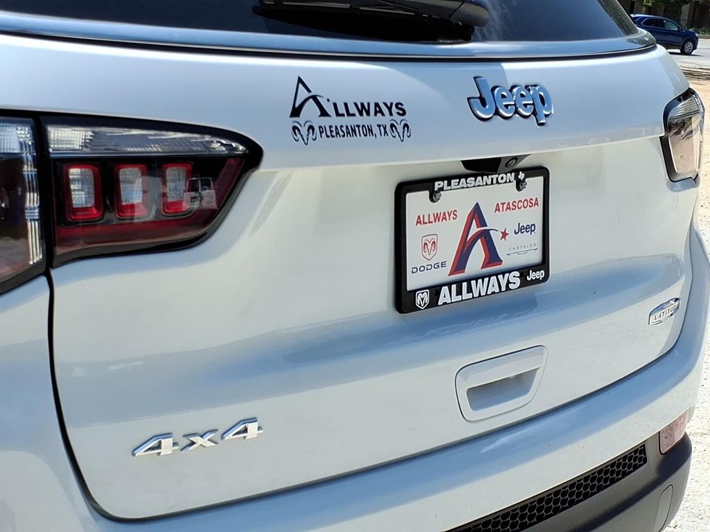 Used Car 2025 Jeep Compass  Latitude For Sale Under $30,000 In Pleasanton, Texas