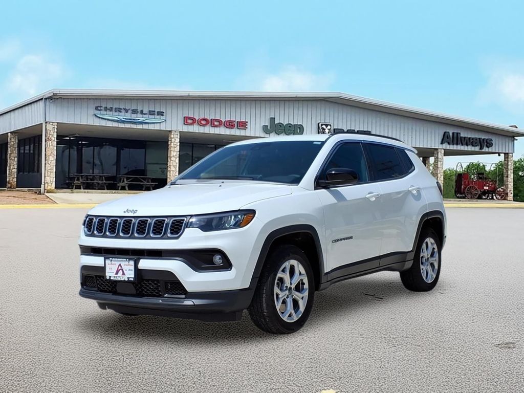 Used Car 2025 Jeep Compass  Latitude For Sale Under $30,000 In Pleasanton, Texas