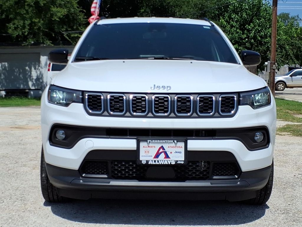Used Car 2025 Jeep Compass  Latitude For Sale Under $30,000 In Pleasanton, Texas